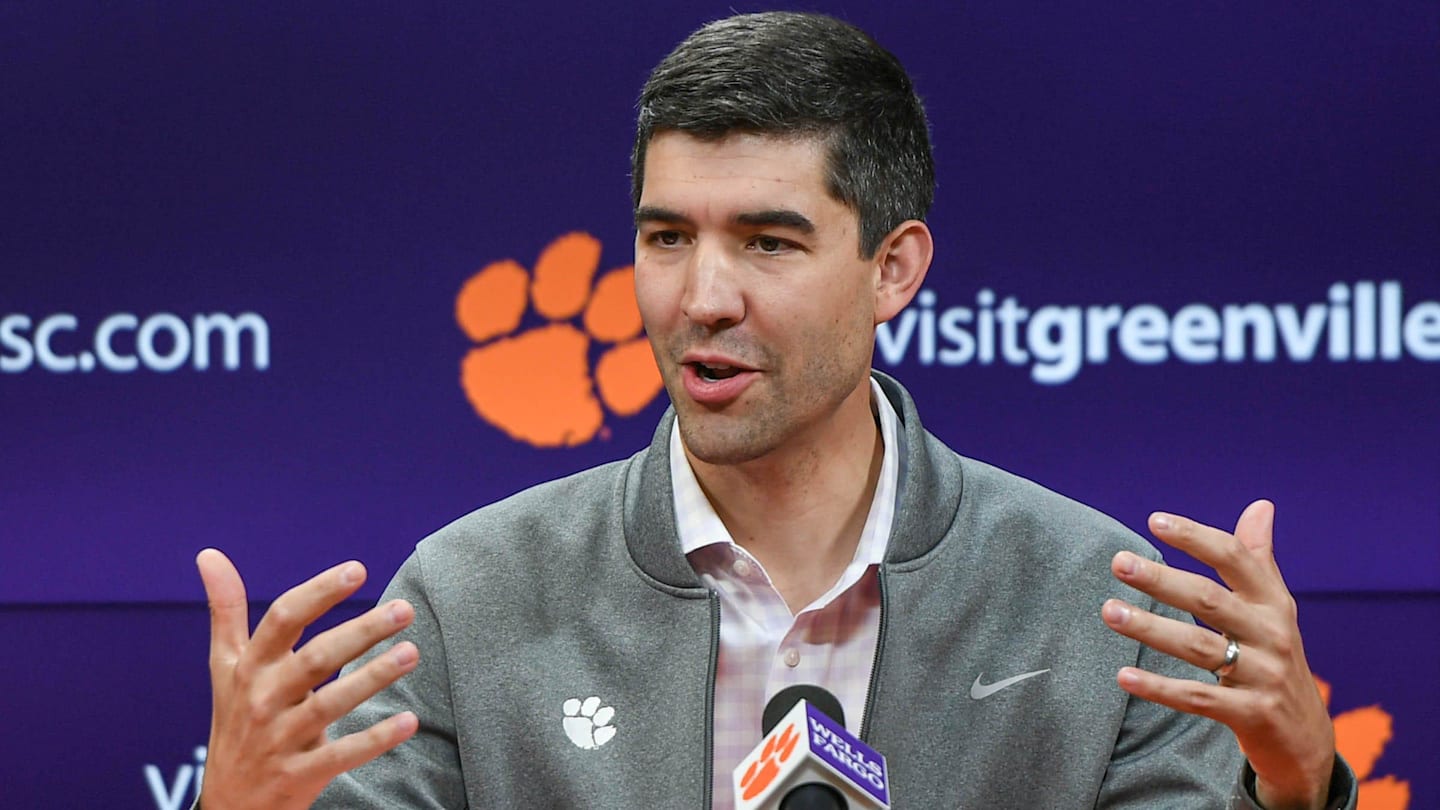 Clemson Signs AD Graham Neff to New Deal