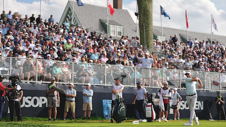 Sam Burns takes a one-shot lead to Sunday at Oakmont and will play in the final group alongside Adam Scott. Sam Burns takes a one-shot lead to Sunday at Oakmont and will play in the final group alongside Adam Scott.
