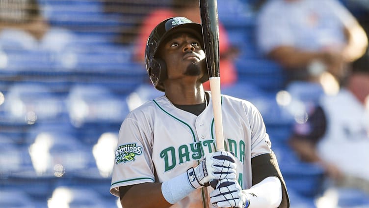 Daytona Tortugas' Jay Allen (4) returns to play