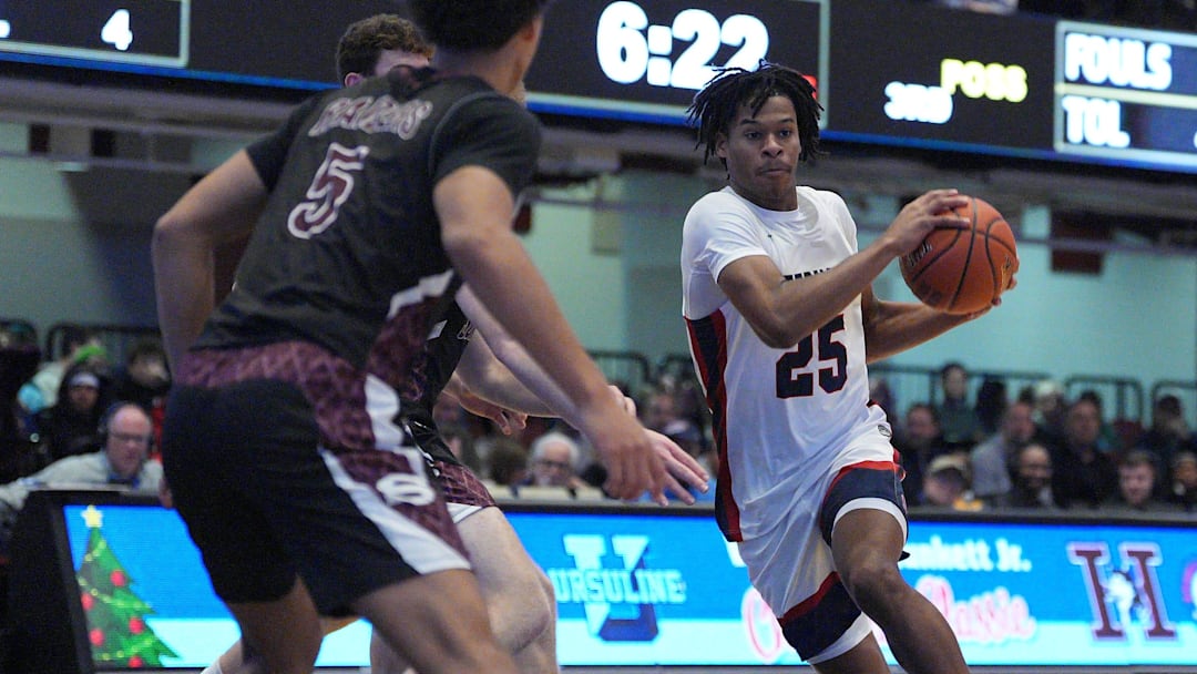 Stepinac's Jasiah Jervis (25) drives to the paint during the William F. Plunkett Jr. Christmas Classic against Scarsdale at Westchester County Center in White Plains on Saturday, December 21, 2024.