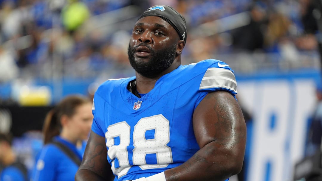 Detroit Lions nose tackle DJ Reader (98) warms up before the NFL game against the Tennessee Titans at Ford Field in Detroit on Oct. 27, 2024.