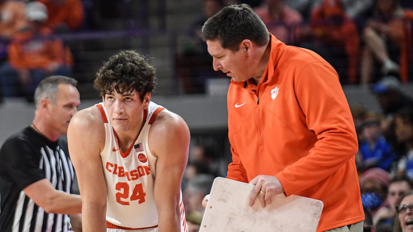 Virginia Tech vs Clemson Prediction, Betting Odds, Lines & Spread March 5
