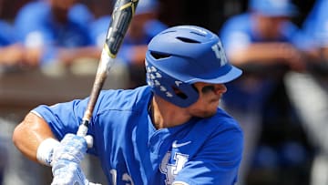 2017 NCAA Division I Men's Baseball Super Regional: Kentucky v Louisville