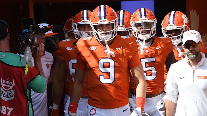 Sep 21, 2024; Clemson, South Carolina, USA; Clemson Tigers tight end Jake Briningstool (9) before a game against the North Carolina State Wolfpack at Memorial Stadium. Mandatory Credit: Ken Ruinard-Imagn Images