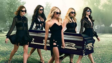 PRETTY LITTLE LIARS - “Pretty Little Liars” premieres January 12 at 8/7c on Freeform, the new name for ABC Family. (Freeform)
