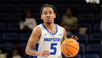 Jaquan Carlos is one of many transfers into Syracuse basketball. The point guard has the opportunity to make a big impact.
