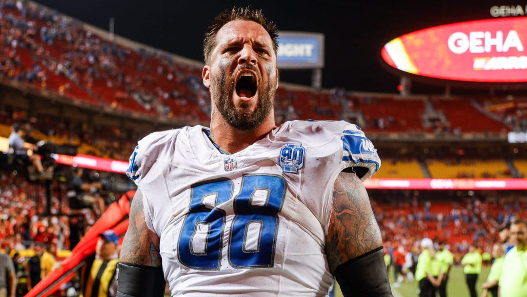 Detroit Lions offensive tackle Taylor Decker (68) celebrates Lions' 21-20 win over Kansas City Chiefs.