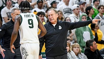 Michigan State's coach Tom Izzo, right, talks to Trey Fort during the second half in the game against Arkansas on Saturday, Nov. 8, 2025, at the Breslin Center in East Lansing.