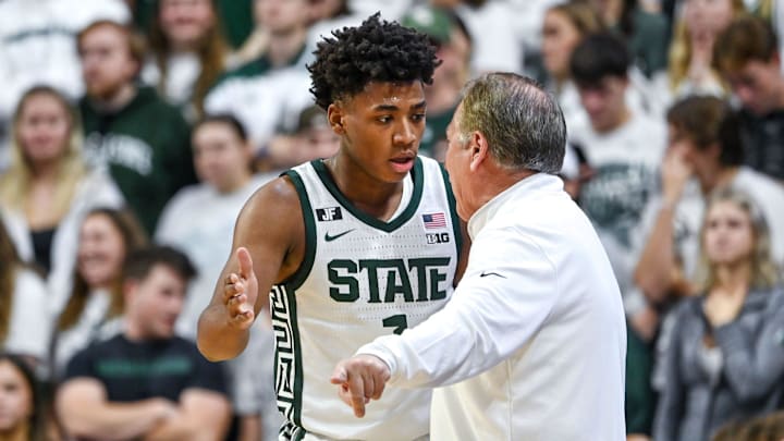 Michigan State's head coach Tom Izzo, right, talks with Jeremy Fears Jr. during the first half against Bowling Green on Saturday, Nov. 16, 2024, Breslin Center in East Lansing.