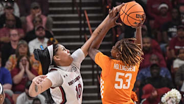 South Carolina basketball center Kamilla Cardoso