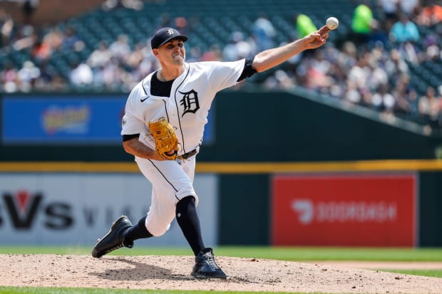 Matthew Boyd throws a pitch 