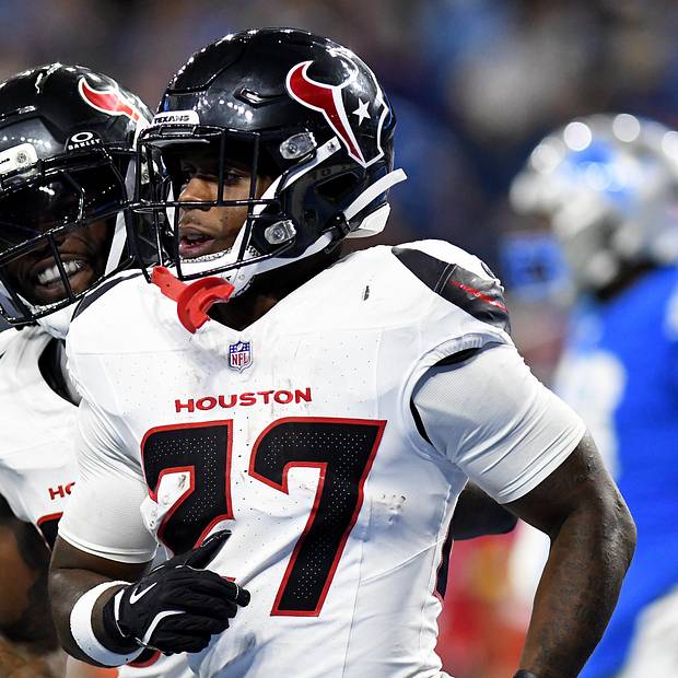 Houston Texans Backfield Debate Nick Chubb, Dameon Pierce, or Woody Marks?