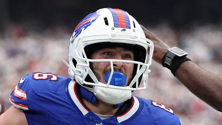 Sep 13, 2026; Houston, Texas, USA;  Buffalo Bills tight end Dalton Kincaid (86) reacts after making a catch against the Houston Texans during the fourth quarter at Reliant Stadium.  Mandatory Credit: Troy Taormina-Imagn Images
