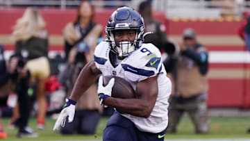 Nov 17, 2024; Santa Clara, California, USA; Seattle Seahawks running back Kenneth Walker III (9) rushes the ball against the San Francisco 49ers in the fourth quarter at Levi's Stadium. Mandatory Credit: David Gonzales-Imagn Images