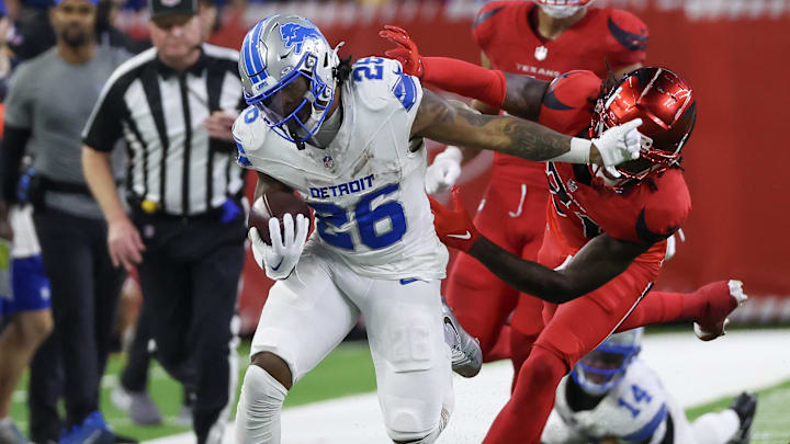 Detroit Lions running back Jahmyr Gibbs (26).