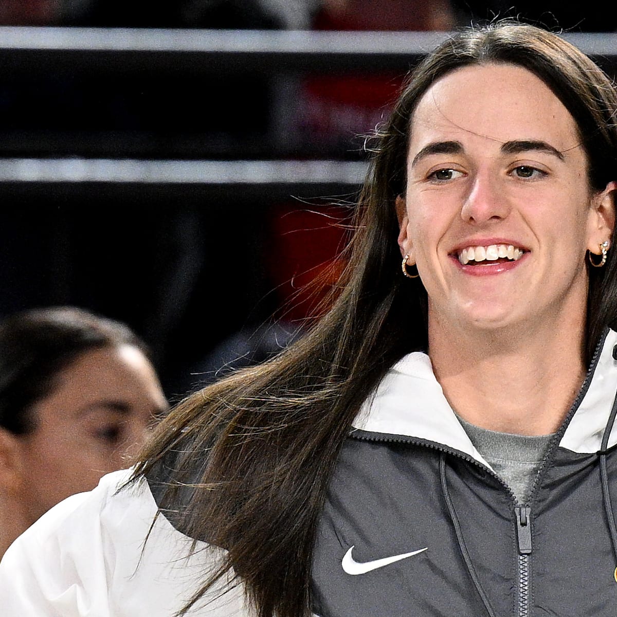 Aari McDonald's contract length may reveal when Caitlin Clark is back for Fever