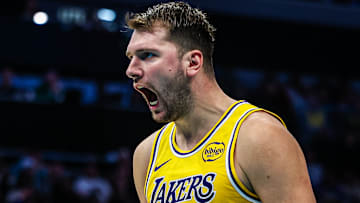 Los Angeles Lakers v Charlotte Hornets