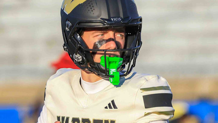 Jack Quillen and Warren Central are moving on to the Indiana Class 6A semi-states after upsetting Center Grove on Friday.