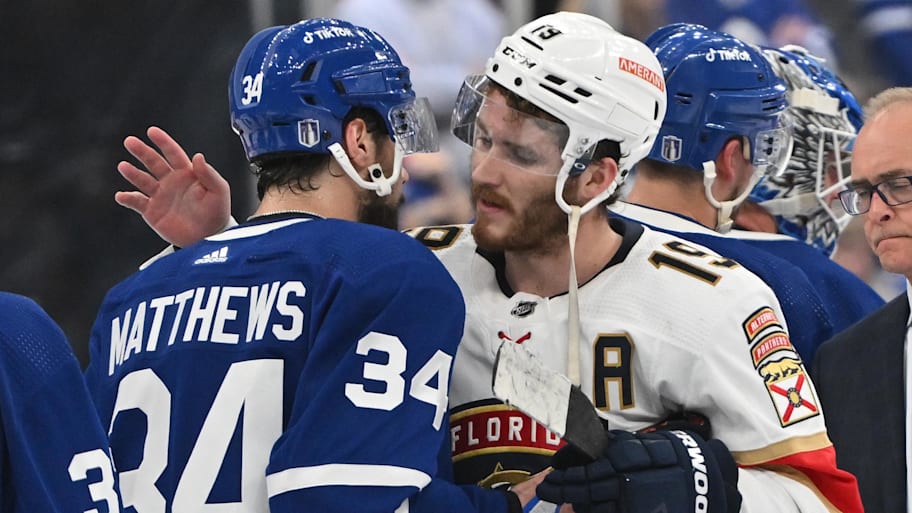 Toronto Maple Leafs forward Auston Matthews greets Florida Panthers forward Matthew Tkachuk | Dan Hamilton-Imagn Images