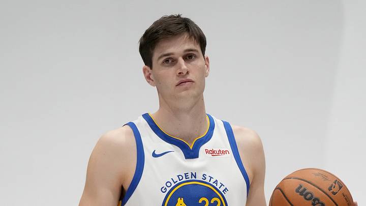 Alex Toohey has signed with the Warriors