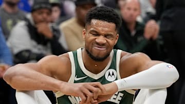 Detroit Pistons v Milwaukee Bucks