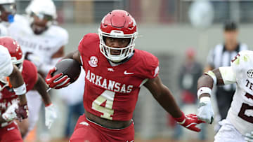 Arkansas Razorbacks running back Mike Washington Jr. is third amongst SEC running backs with seven yards per carry.