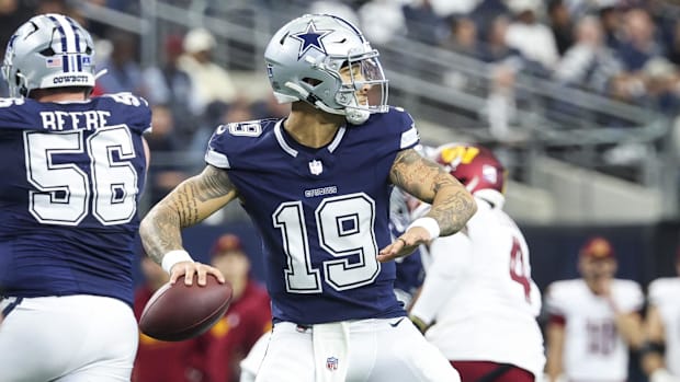  Dallas Cowboys quarterback Trey Lance (19) throws during the first half against the Washington Commanders 