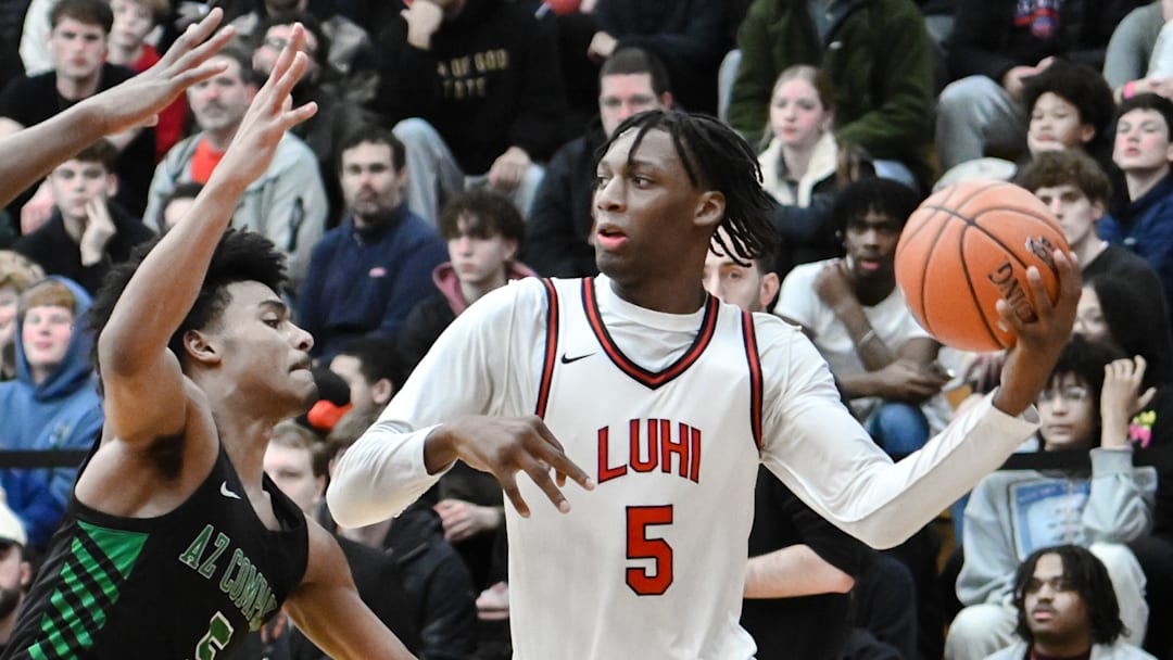 HIGH SCHOOL BASKETBALL: JAN 19 Spalding Hoophall Classic - Long Island Lutheran vs Arizona Compass