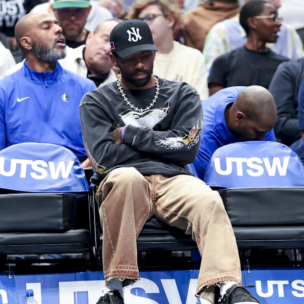 Dallas Mavericks guard Kyrie Irving
