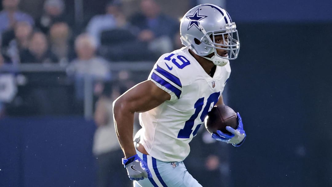 Jan 16, 2022; Arlington, Texas, USA; Dallas Cowboys wide receiver Amari Cooper (19) in action during the NFC Wild Card playoff football game against the San Francisco 49ers at AT&T Stadium. Mandatory Credit: Kevin Jairaj-Imagn Images