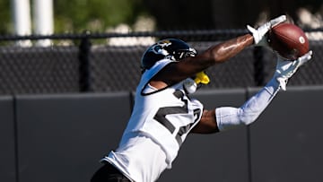 Jacksonville Jaguars cornerback Jarrian Jones (22) hauls in a pass during an NFL training camp second session at the Miller Electric Center, Thursday, July 24, 2025, in Jacksonville, Fla. [Doug Engle/Florida Times-Union]