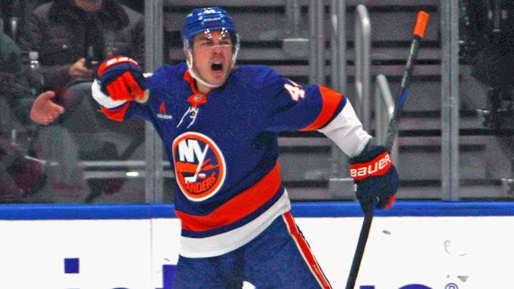 3 New Year's resolutions could turn the New York Islanders' season around completely.