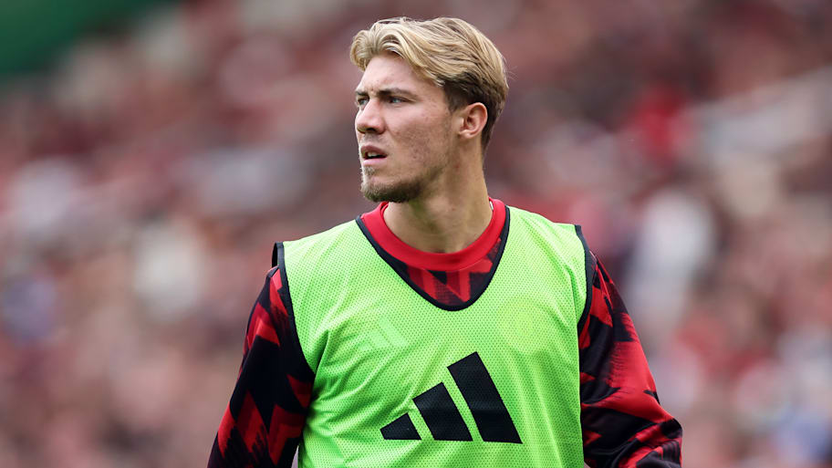 Rasmus Højlund has lost his place at Man Utd. | Matt McNulty/Getty Images