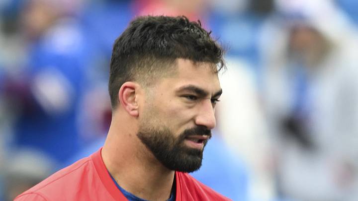 Buffalo Bills defensive end AJ Epenesa