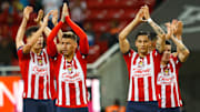 Chivas da las gracias a su afición presente en el Estadio Akron.