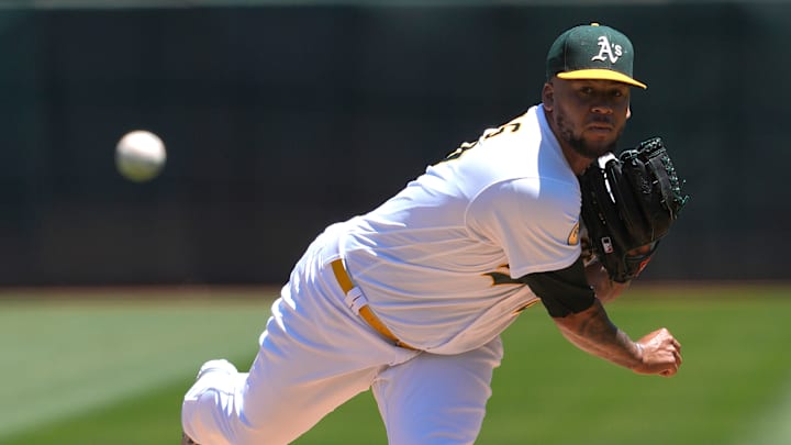 Los Yankees pueden negociar con Oakland por Frankie Montas