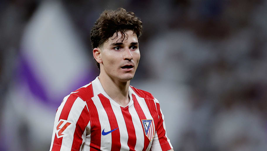 Julian Alvarez in action for Manchester City