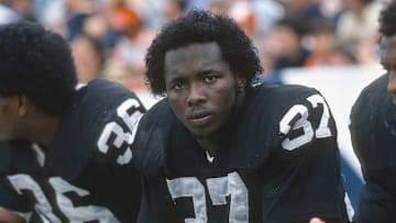 Oakland Raiders v New England Patriots