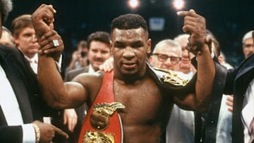 Mike Tyson debutó en el boxeo profesional el 6 de marzo de 1985