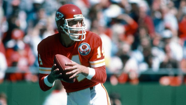 Los Angeles Raiders v Kansas City Chiefs