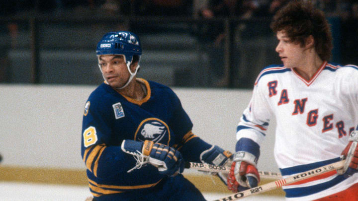 Buffalo Sabers v New York Rangers