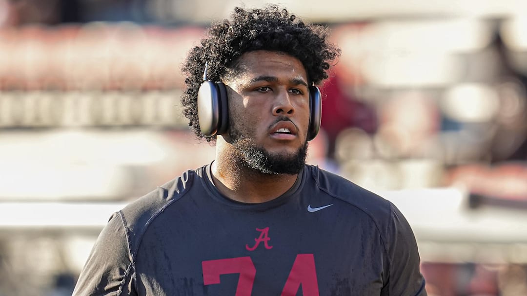 Alabama Crimson Tide offensive lineman Kadyn Proctor Alabama Crimson Tide offensive lineman Kadyn Proctor