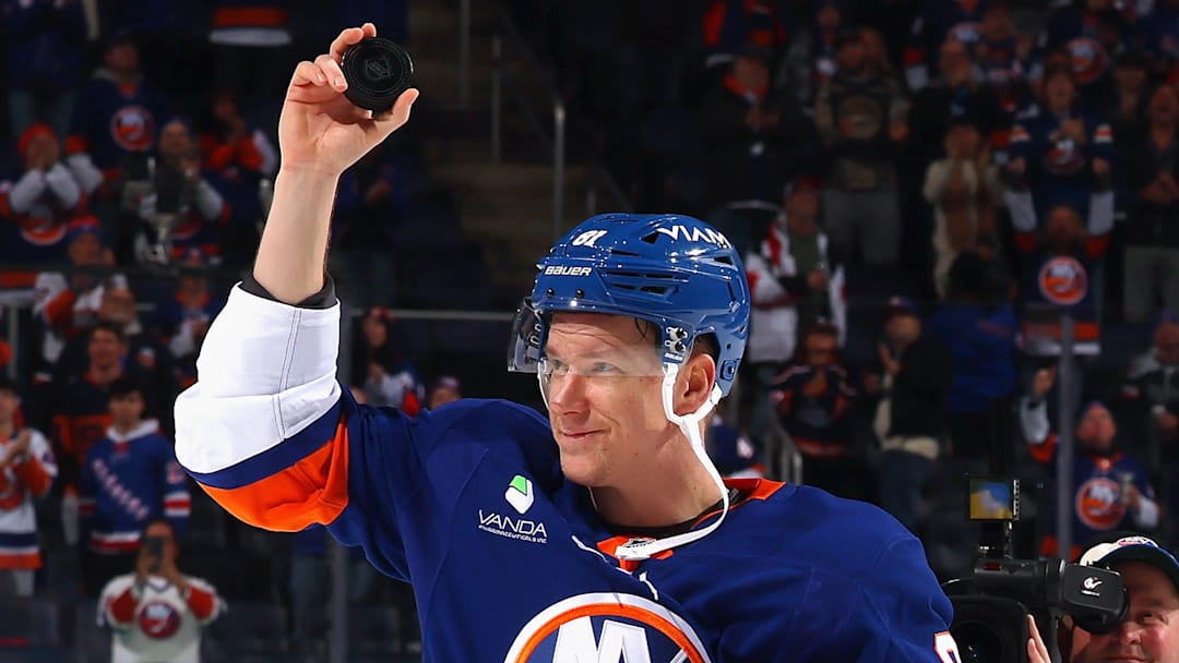 Former Devil Ondrej Palat (Islanders forward #81) celebrates being the First Star of The Game