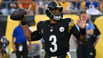 Buffalo Bills v Pittsburgh Steelers