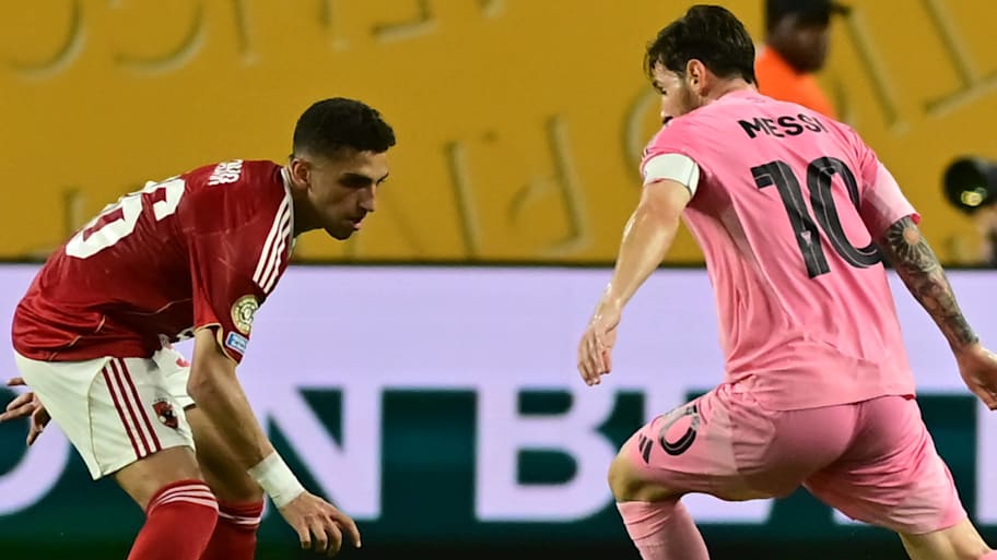 Lionel Messi (right) came close multiple times to finding an opening goal in the second half. | IMAGO/Sports Press Photo