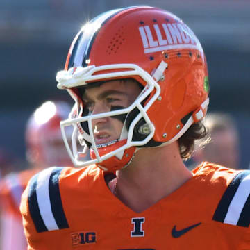 Nov 2, 2024; Champaign, Illinois, USA;  Illinois Fighting Illini quarterback Luke Altmyer (9) before a game with the Minnesota Golden Gophers at Memorial Stadium. Mandatory Credit: Ron Johnson-Imagn Images