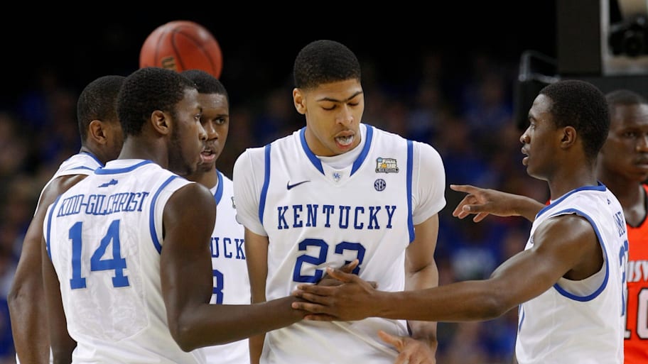 Anthony Davis (center) is congratulated by teammates during the 2012 men's Final Four. | Sam Upshaw Jr. / USA TODAY NETWORK