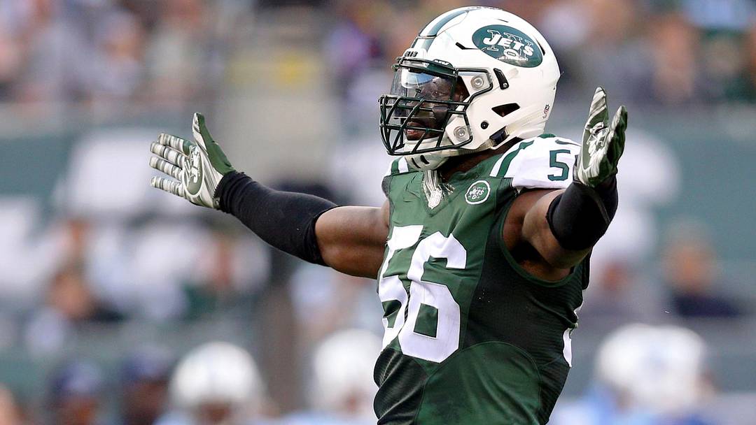 New York Jets linebacker Demario Davis New York Jets linebacker Demario Davis