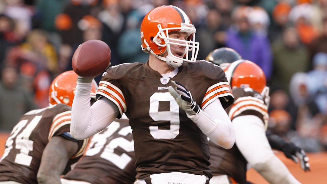 DEC  4, 2005; Cleveland, OH, USA; Cleveland Browns qaurterback (9) Charlie Frye in the pocket in the fourth quarter against Jacksonville Jaguars at Cleveland Browns Stadium. Jaguars beat the Browns 20-14.
