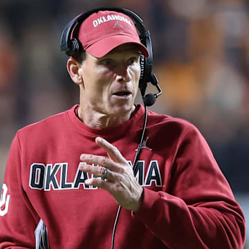 Oklahoma coach Brent Venables at Neyland Stadium